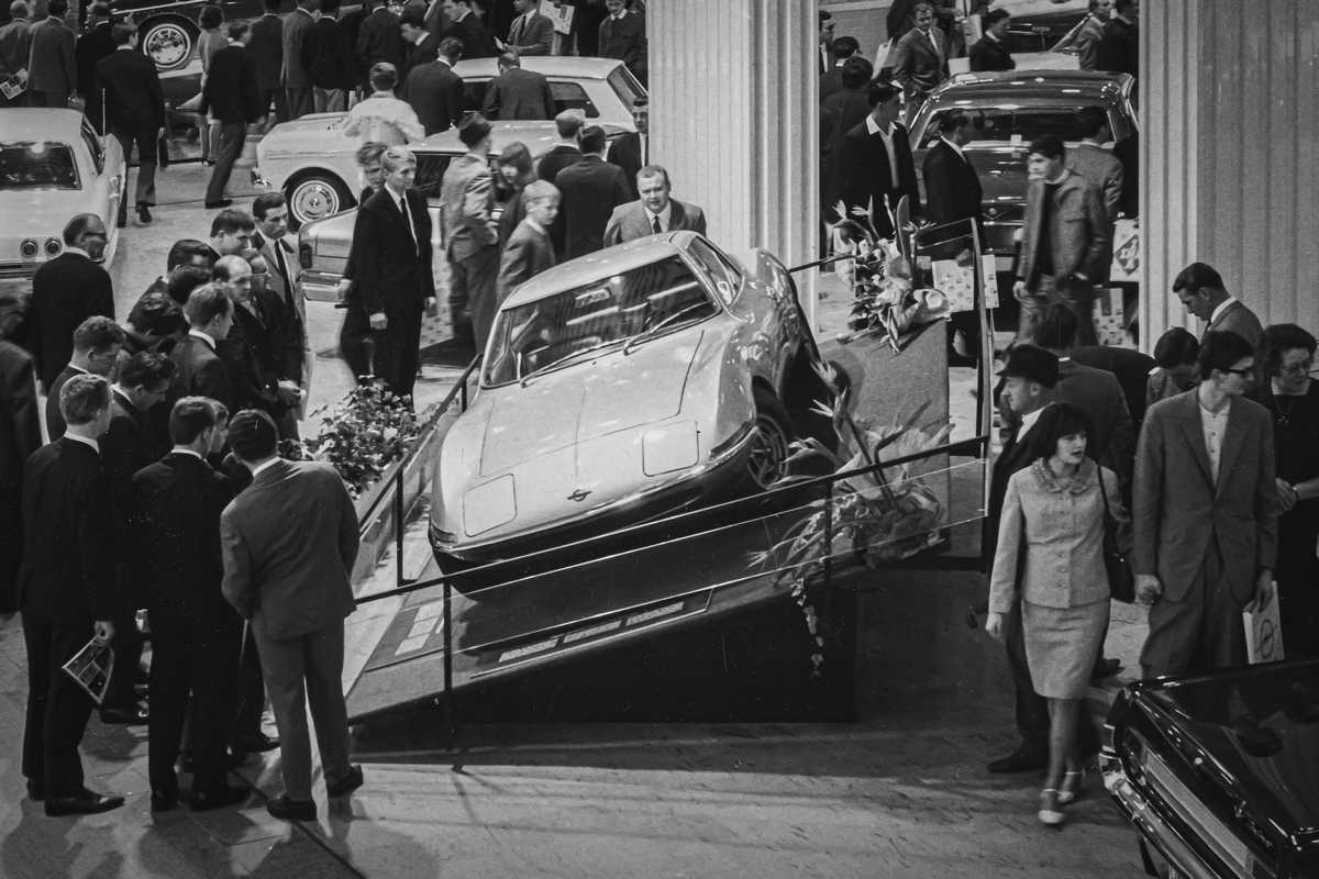 Opel: ecco la Corsa GSE Vision Gran Turismo 2 opel experimantal gt auf der iaa 1965