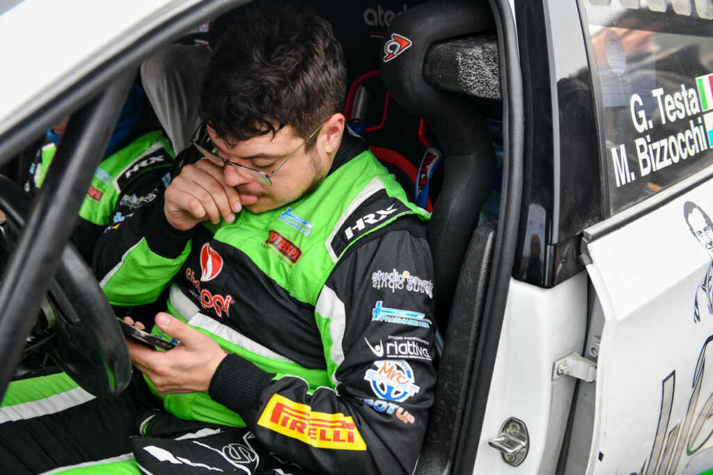 Giuseppe Testa in lotta per la top ten foto Actualfoto
