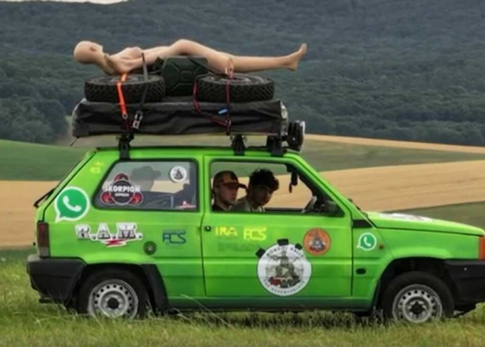 Il Mongol Rally e l'Italia della Panda 1 Alessandro Lattisi e Mirko Trevisanato