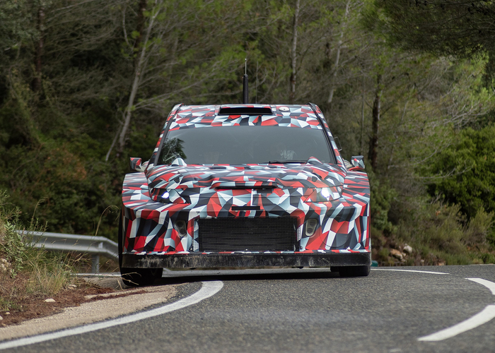 Test collettivi per i piloti Toyota con la WRC27 1 Test Toyota WRC27