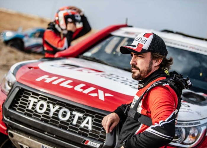 Dakar - Nel 2027 torna Alonso al volante di una Dacia “Aston” 1 alonso